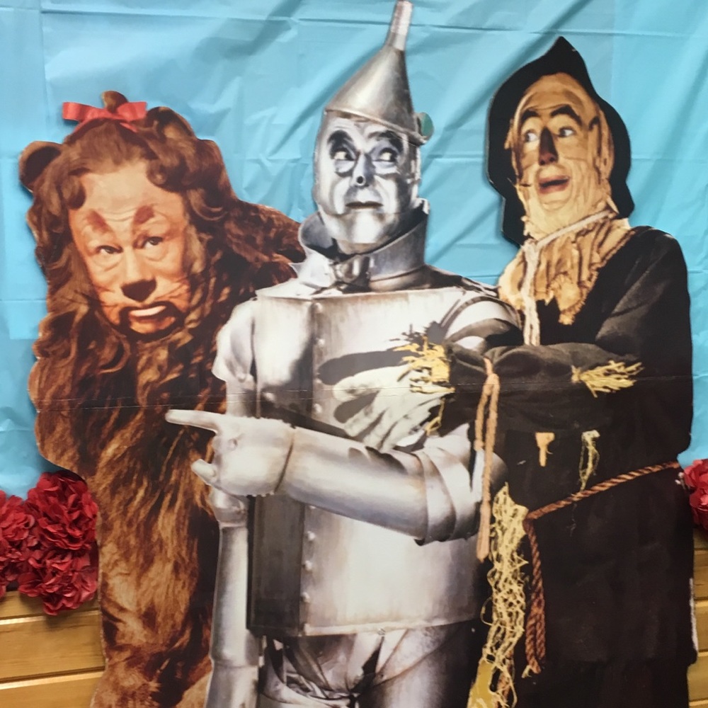 Wizard of oz 6ft tall cardboard cutout